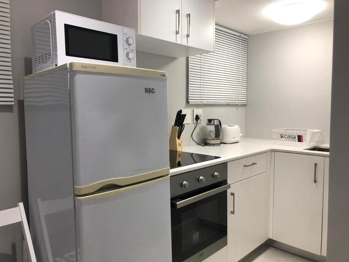Private Bachelor Pad In Sea Point Appartamento Città del Capo Esterno foto